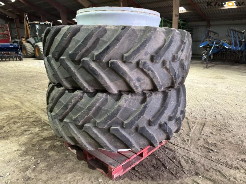 Pirelli 650/50-40 twin wheels 2