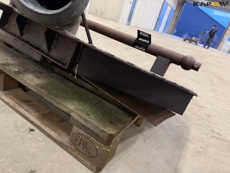 Plate with lift arm pull 12