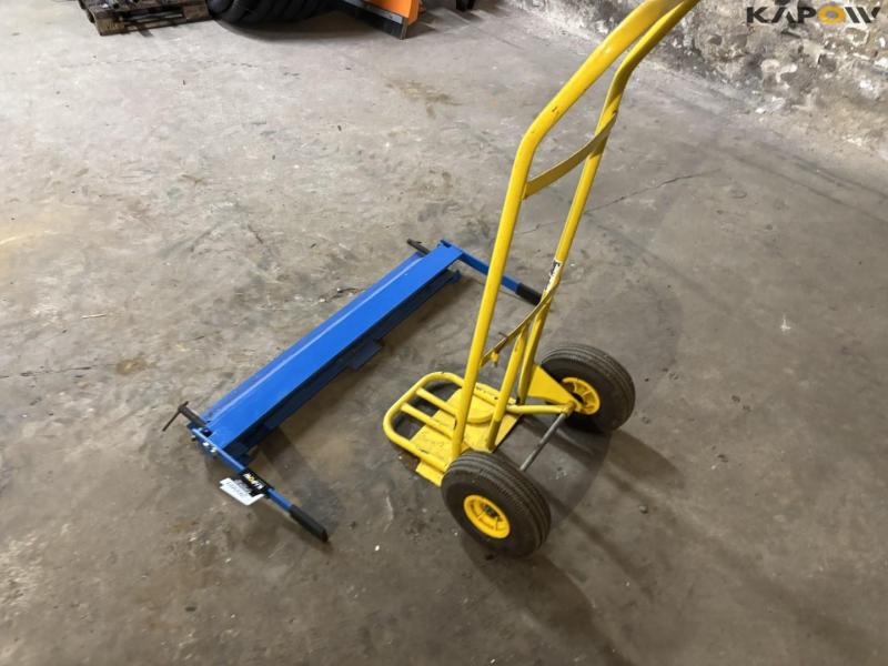 Sheet metal trestle and sack truck 7