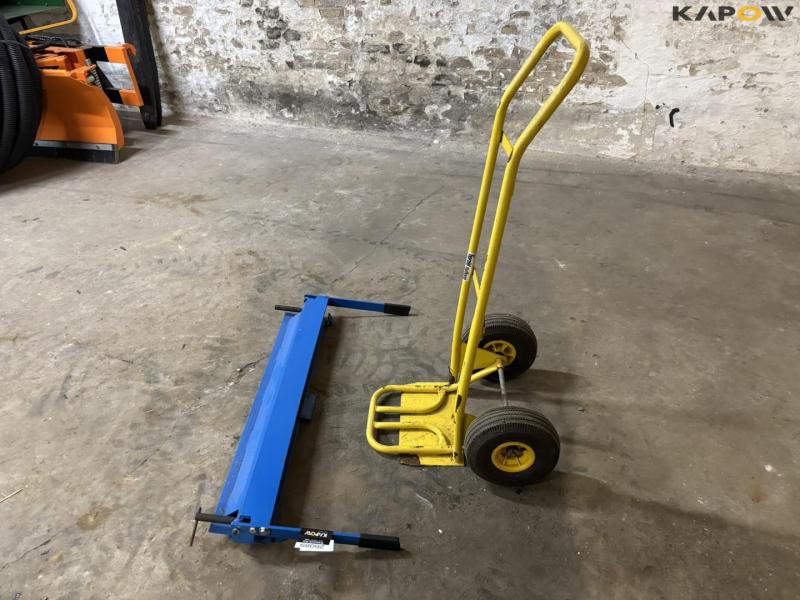 Sheet metal trestle and sack truck 8