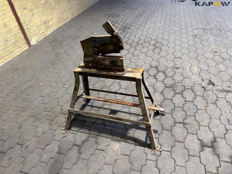 Sheet metal cutter 4