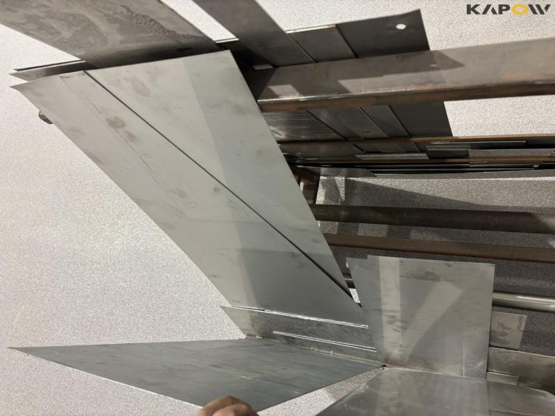 Record rack with contents 19