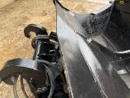 Grading bucket with Beco hitch 19