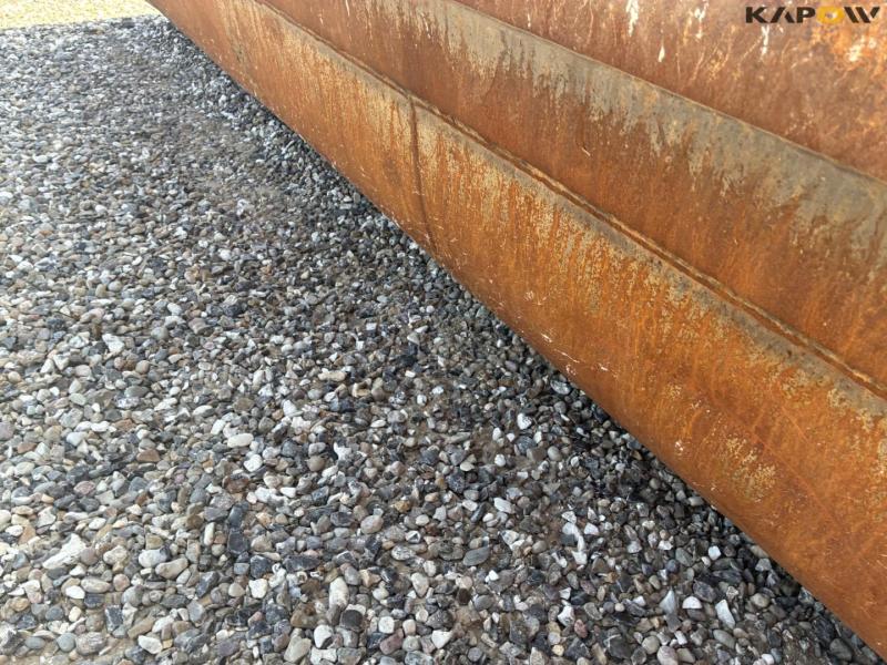 Grader bucket with shift 22