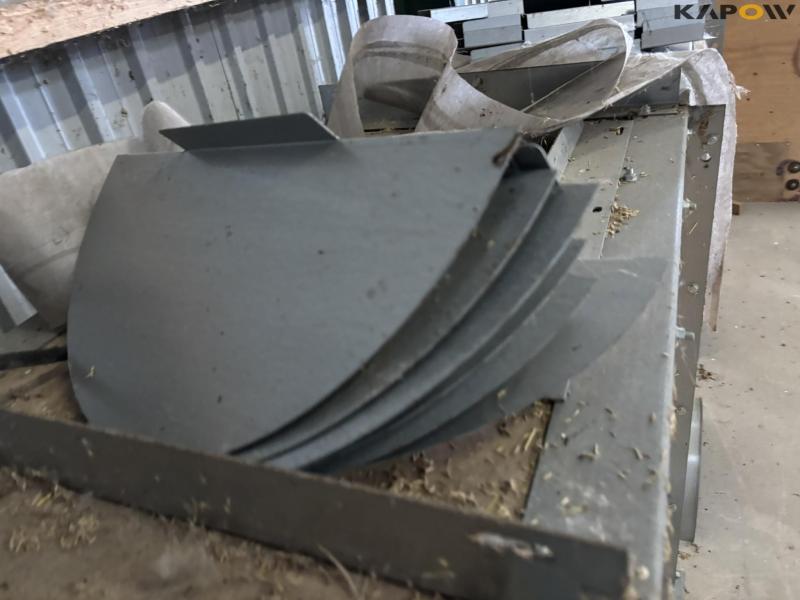 Plant drying plant 9