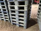 Plastic pallets 17