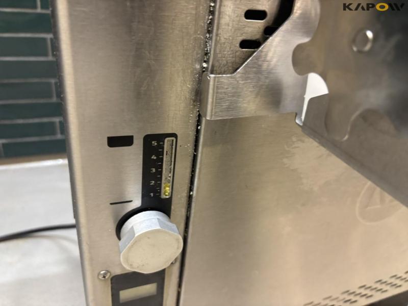 Prince Castle vertical contact toaster 11