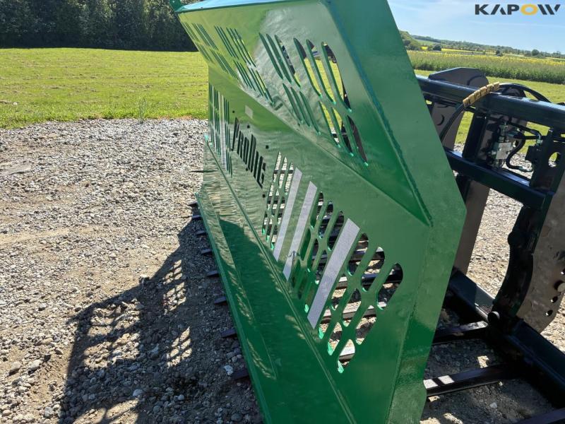 Prodig HX3000 silo grab 18