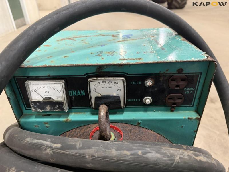 PTO generator with three-point hitch 10