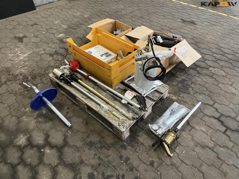 Pumps for oil and grease 3