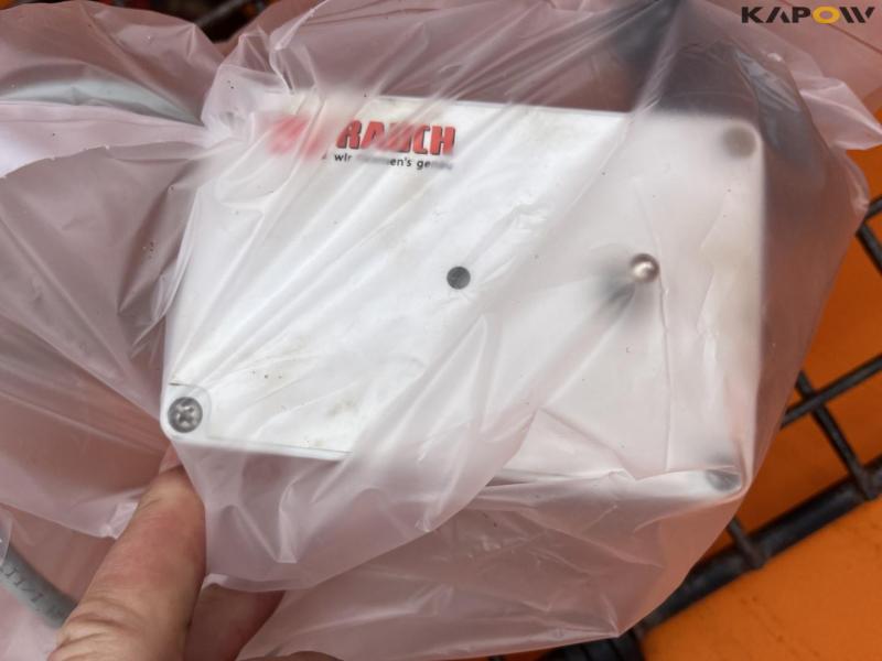 Rauch Axeo 18.1 salt spreader 25