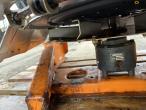 Rauch Axeo 18.1 salt spreader 17