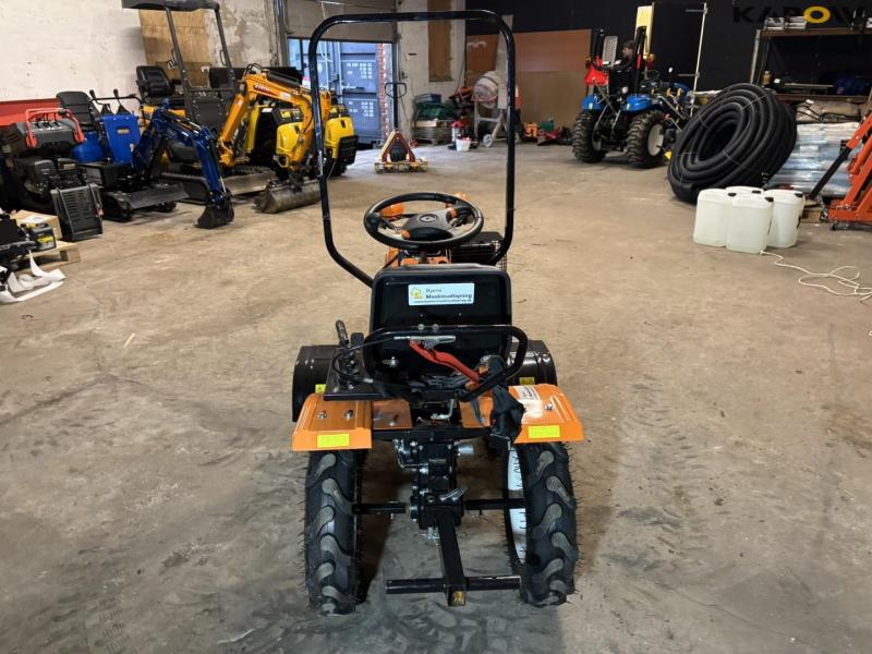 Tool carrier with tiller 6