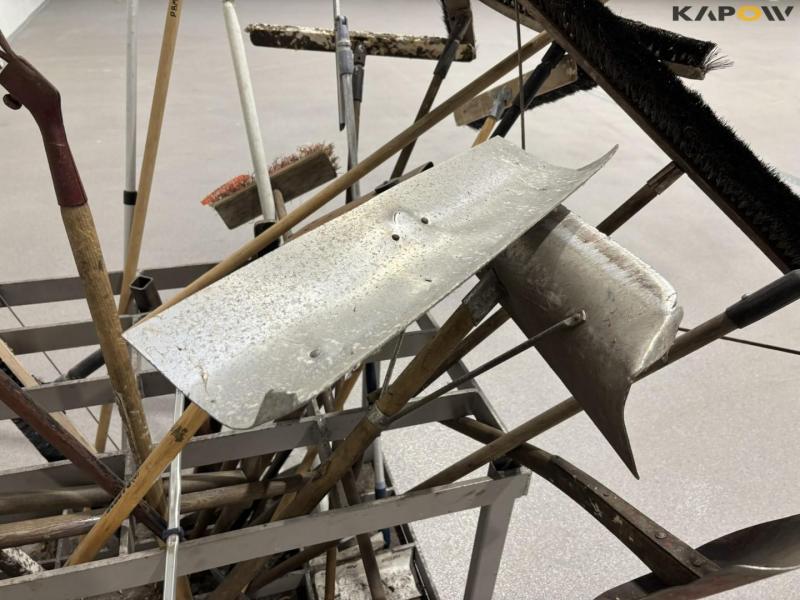 Tool holder with contents 14