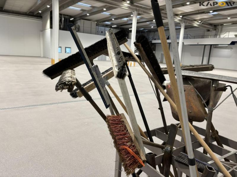 Tool holder with contents 22