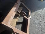Tool frames for uniloader 10