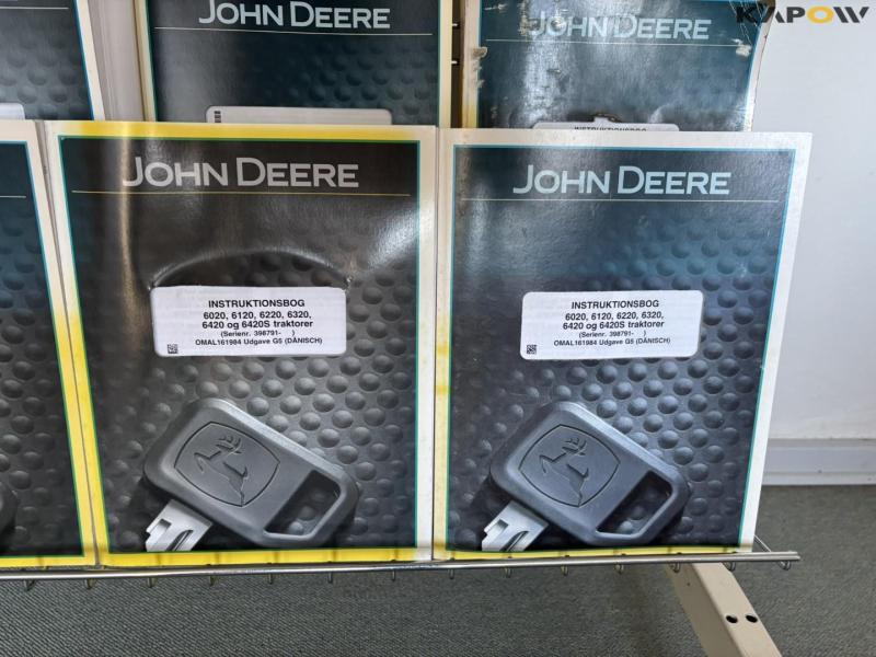 Bookshelf with instruction books 5