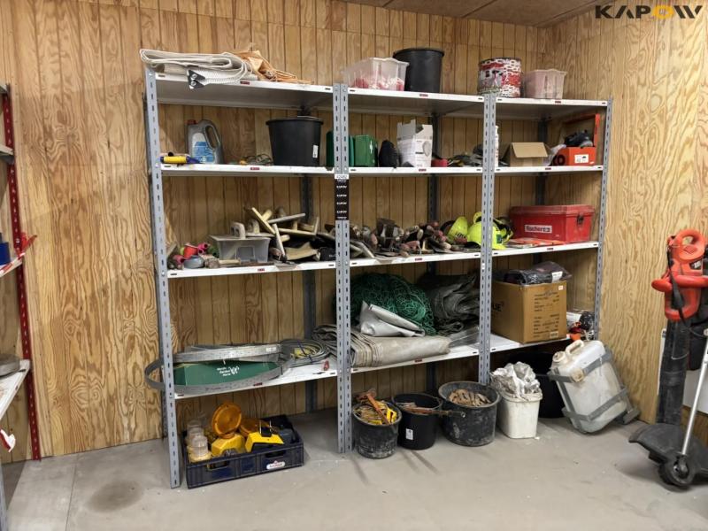 Shelves - empty 3