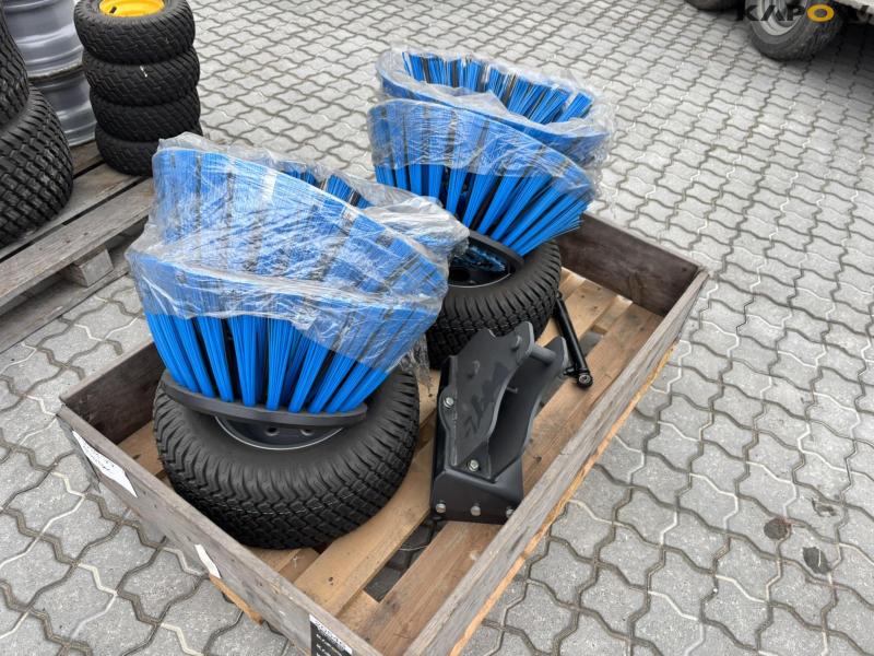 Miscellaneous new parts for Park Trac 1