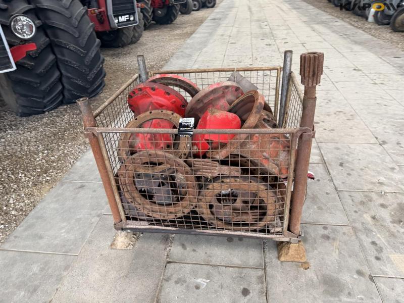 Spare parts for axles on Massey Ferguson 6