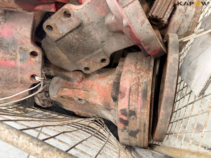 Spare parts for axles on Massey Ferguson 19