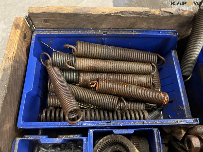 Spare parts for harrows/seeders 11