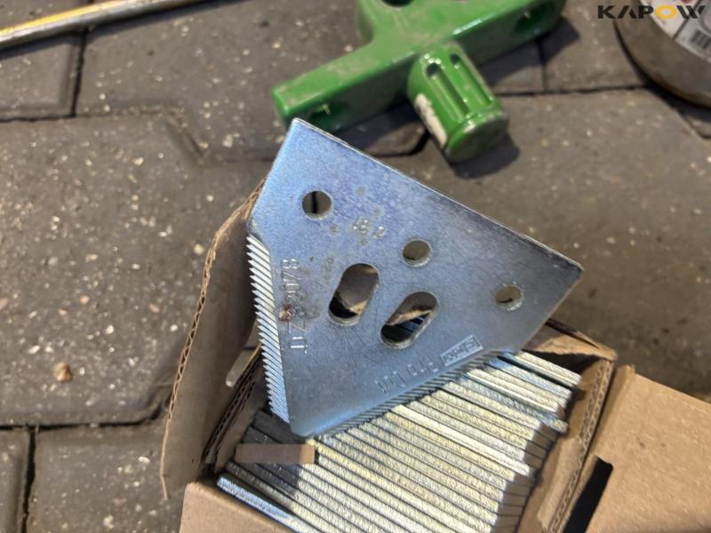 Spare parts for John Deere combine harvester 21