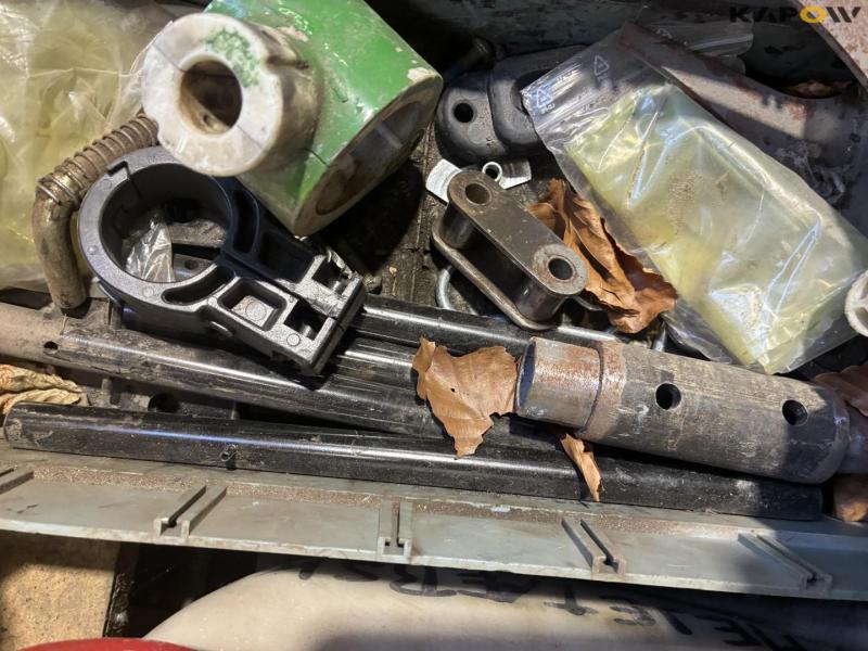 Spare parts for John Deere combine harvester 42