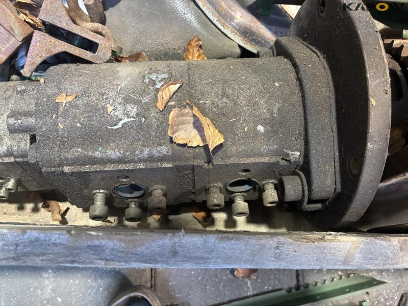 Spare parts for John Deere combine harvester 69