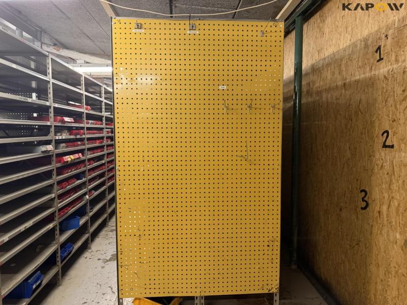 Spare parts racks 13