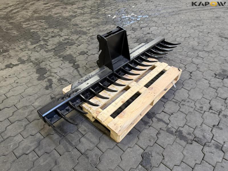 Rake with Hydrema hitch 3