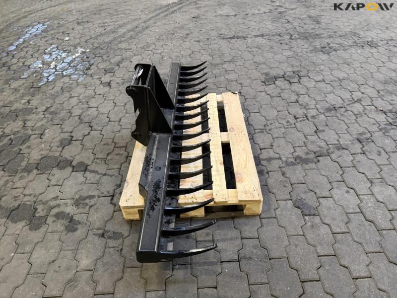 Rake with Hydrema hitch 4