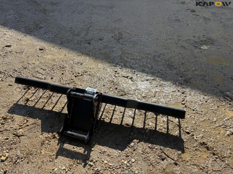 Rake with S40 hitch 5