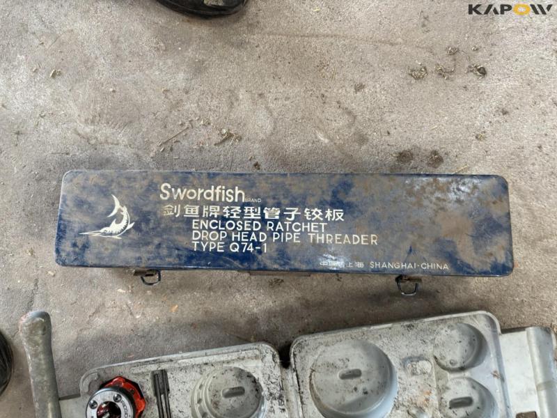 Pipe cutting set 2 pcs. 10