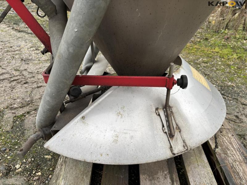 Rondini SP 500 salt spreader galvanized 23