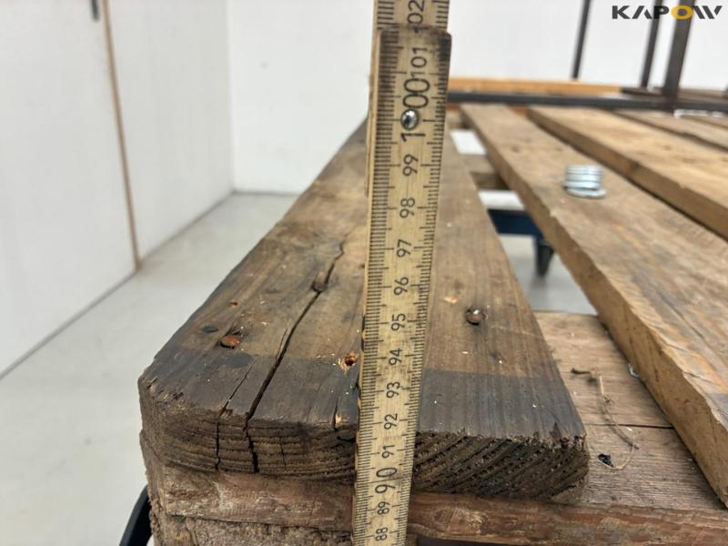 Rolling tables 15