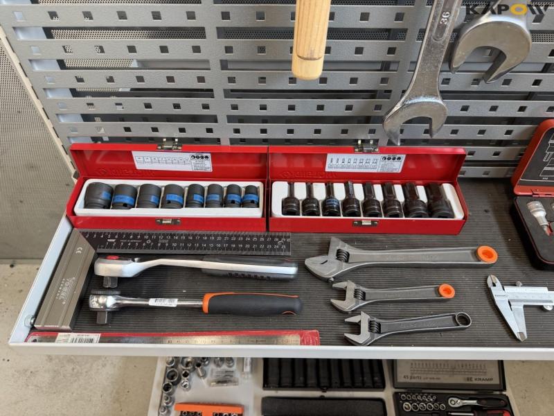 Rolling wall with tools 11