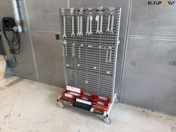 Rolling wall with tools