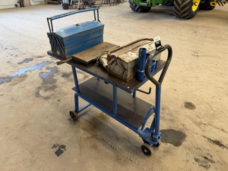 Trolley with tools 3