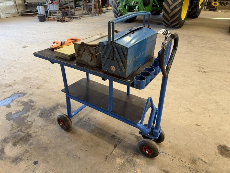 Trolley with tools 3