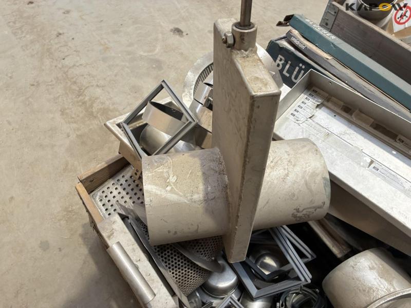 Stainless steel parts - mostly drain parts 11