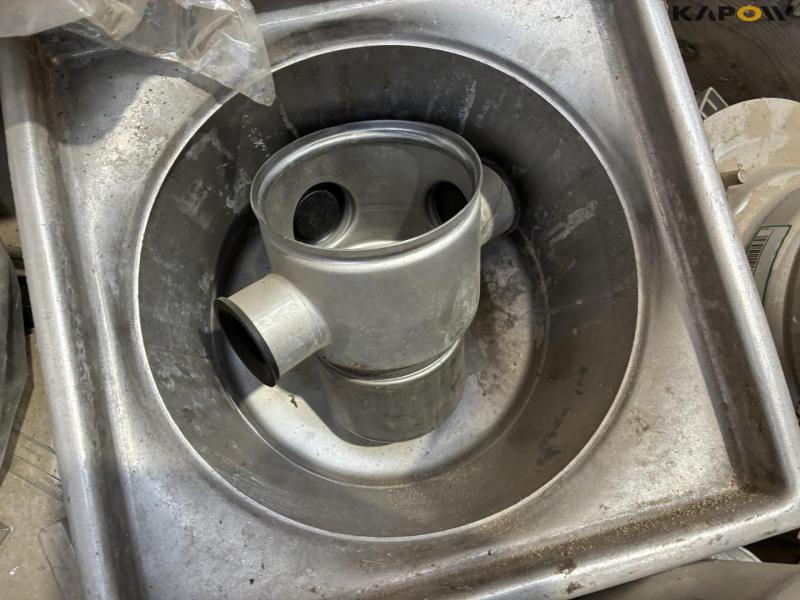 Stainless steel parts - mostly drain parts 24