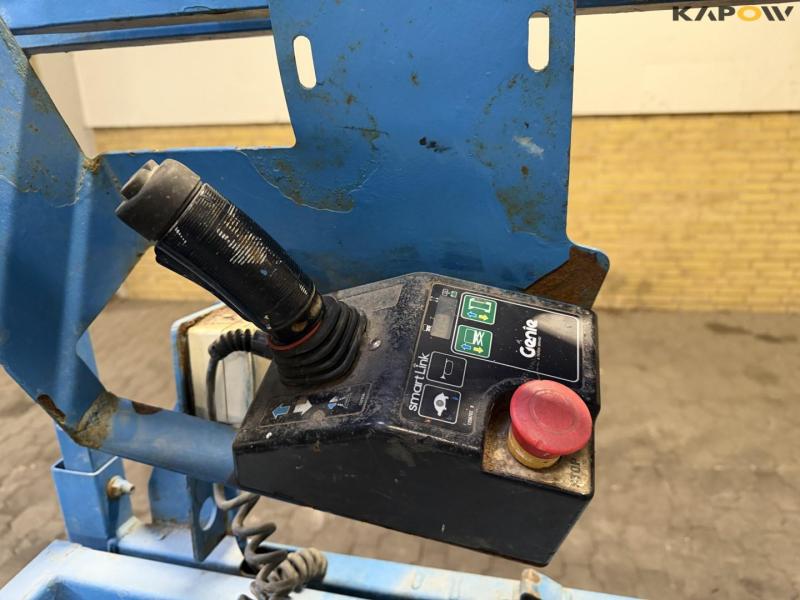 Genie GS1932 scissor lift 16