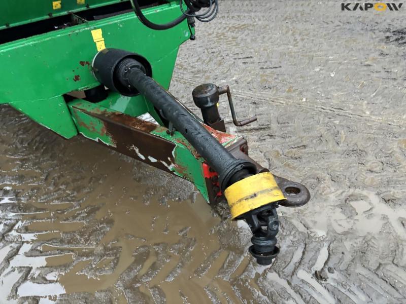 Samson Flex 16 fertilizer spreader 11