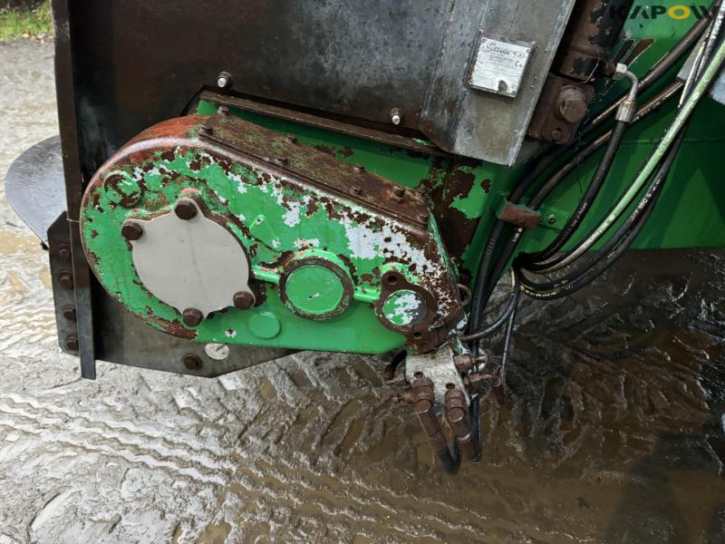 Samson Flex 16 fertilizer spreader 17