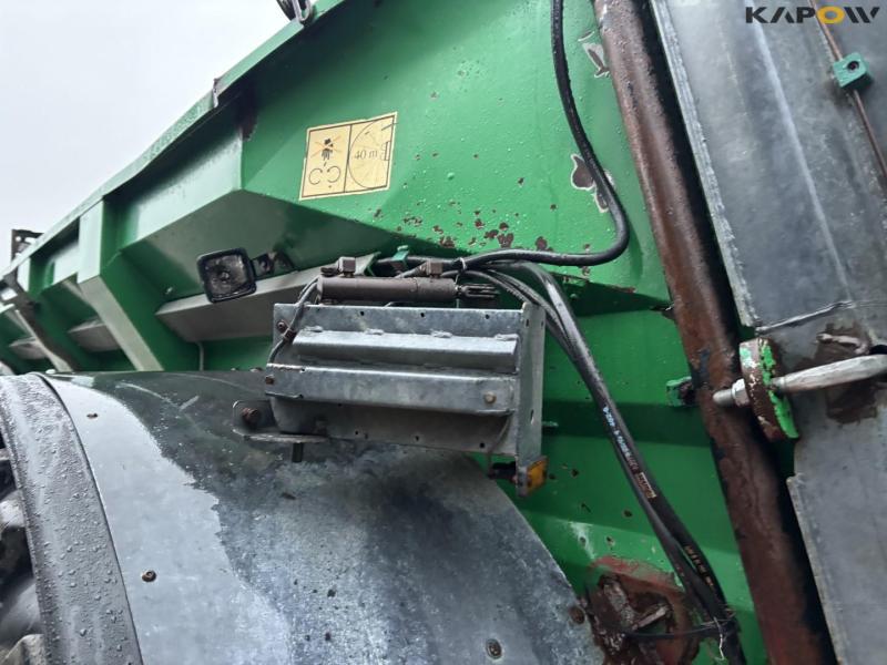 Samson Flex 16 fertilizer spreader 28