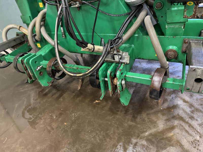 Samson slurry injector 13