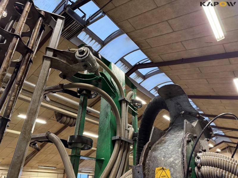 Samson slurry injector 24