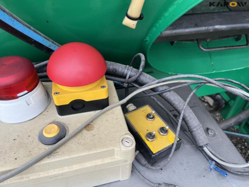 Samson PG20 with 24 meter SBX-2 anti drip hose boom 10