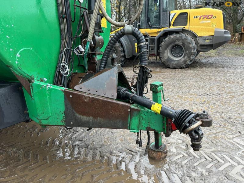 Samson PG25 slurry tanker without boom 11